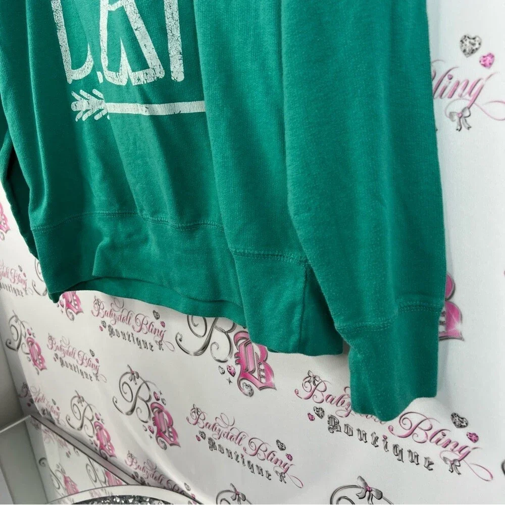Live & tell sweater Mama Bear tipi graphic pull over green blue Teal Sweatshirt - Picture 4 of 12
